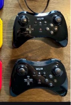 Nintendo Wii U Pro Controllers – Lot of 2