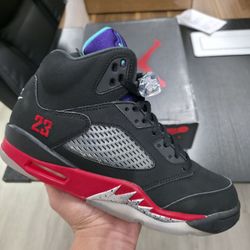 Jordan 5 Top 3 Size 9 Men 