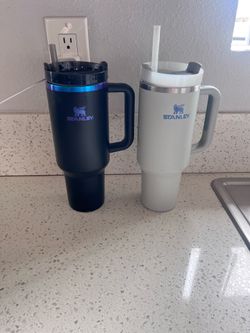 Two Stanley  Quencher H2.0 Tumbler with Straw 40 oz