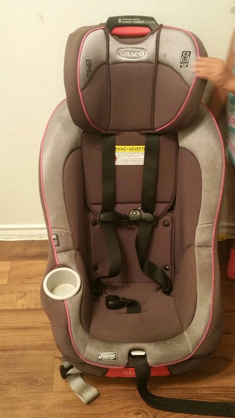 Graco girl grow with me car seat. for Sale in Lewisville, TX OfferUp