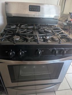 Gas stove