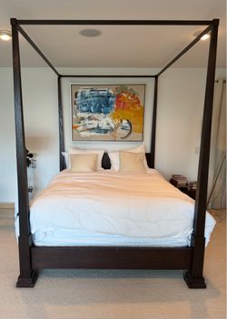 Dessin Fournir Solid Walnut "Gerard Norton" Canopy Bed Frame (Queen)