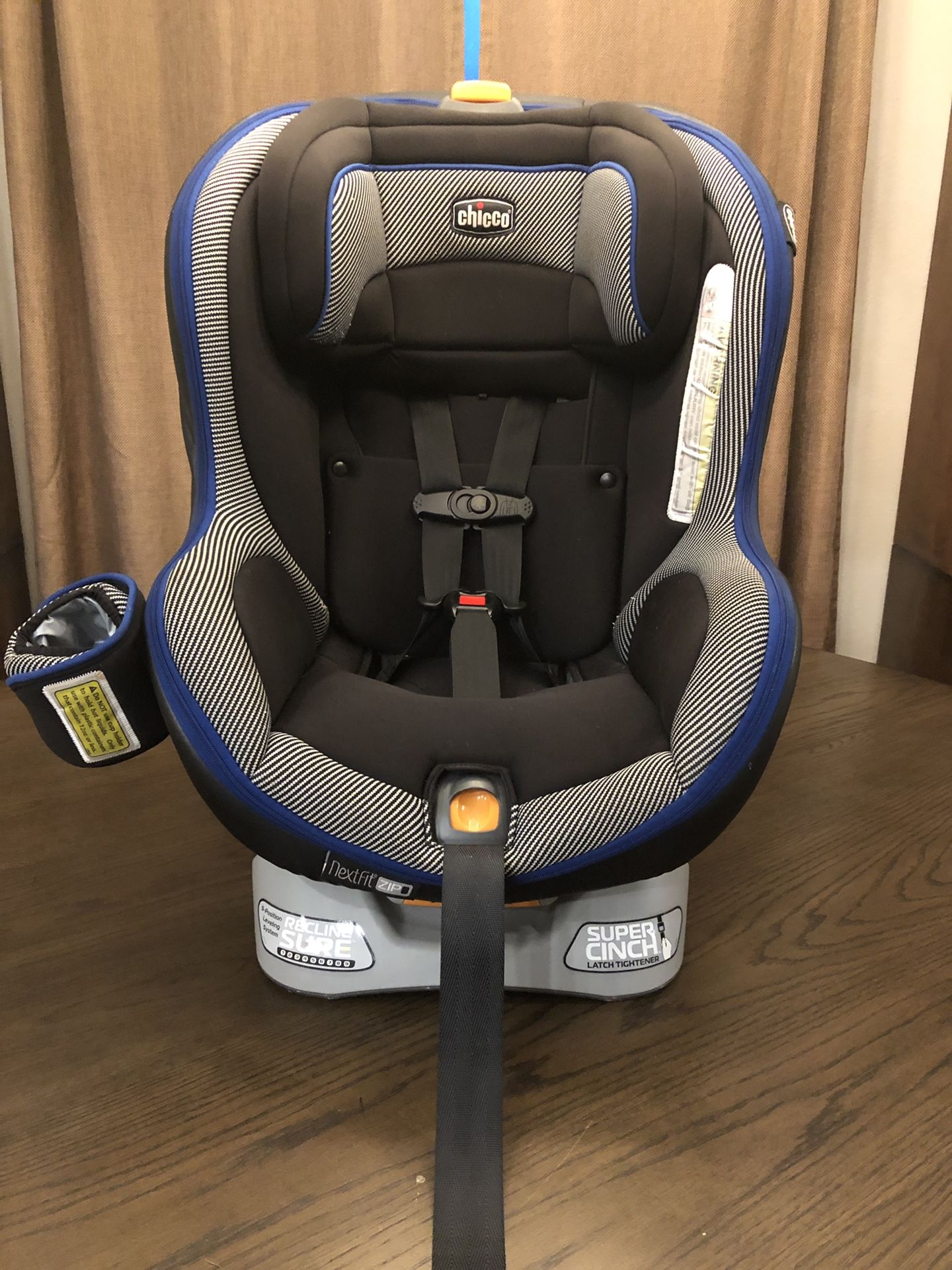 Chicco NextFit Car seat