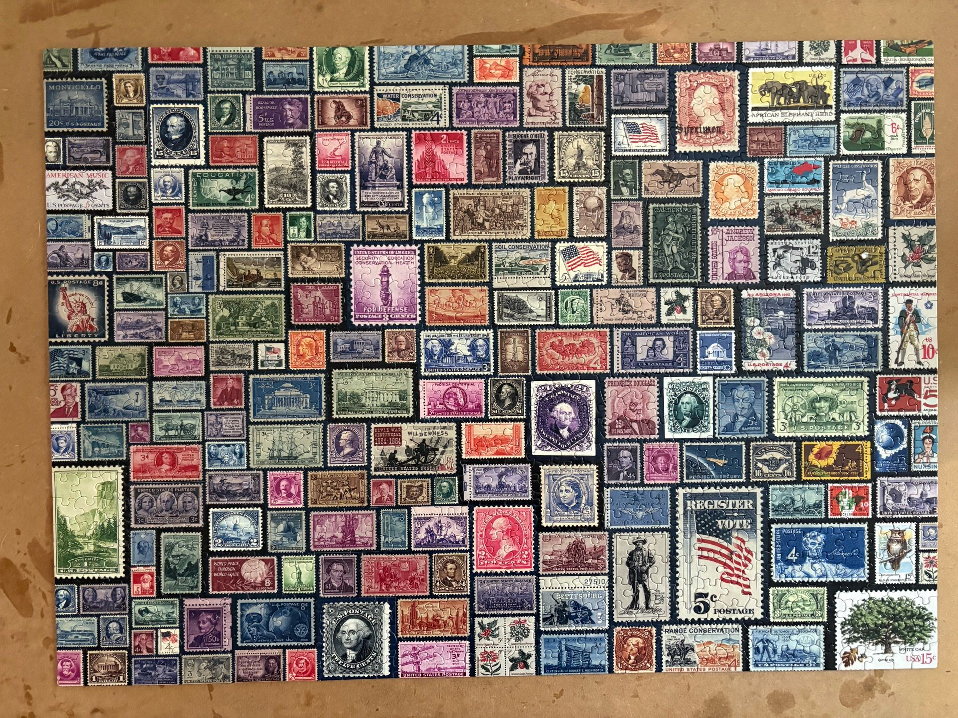 1000 piece puzzle: Vintage Stamps