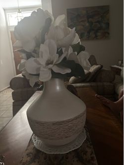 Large Vintage Flower Arrangement With Vase by Pier 1 Imports and With Porcelain Base Decorative Plate