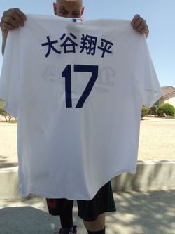 Genuine merchandise blue dodgers jersey  size xL
