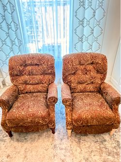 2 Recliners