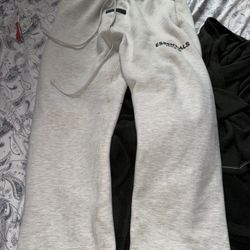 Essentials Sweats Uncuffed