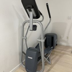 Elliptical-Precor EFX225 R20