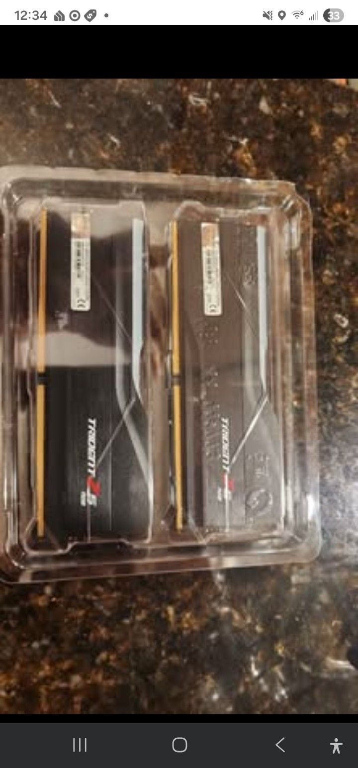  32GB Gigabyte Trident Z5 RGB 5600mhz DDR 5 