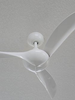 Small ceiling fan, no light