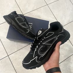Brand new Dior b30 black sneakers high quality  size : 9-10-11 includes box and wrapping