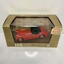 The Brumm 1/43 Jaguar XH 120 Car Coupe 1948 Silver R102 is a diecast toy vehicle made in Italy. This 1948 Jaguar model features a 1:43 scale, silver c