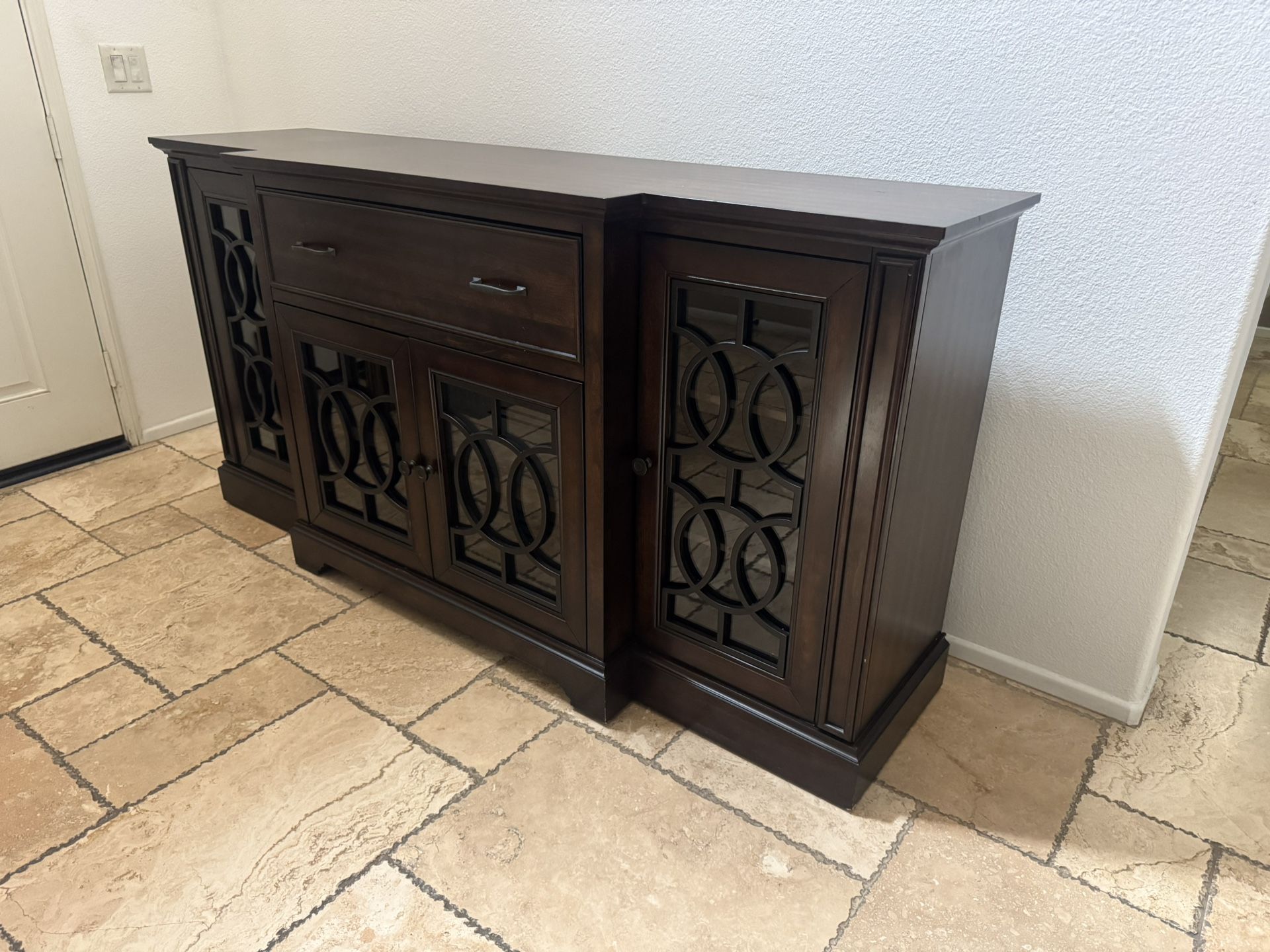 Credenza Media Console