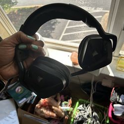 Corsair Wireless Headphones With Mic