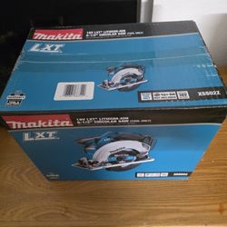 Makita
18V LXT Lithium-Ion Cordless 6-1/2 in. Lightweight Circular Saw and General Purpose Blade (Tool-Only)