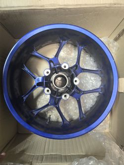 Yamaha R1 OEM Rims