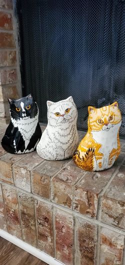 Vases By Nina Lynman