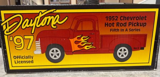 1997 Daytona 1952 Chevrolet Hot Rod Pickup Die-Cast Collectible No. 5