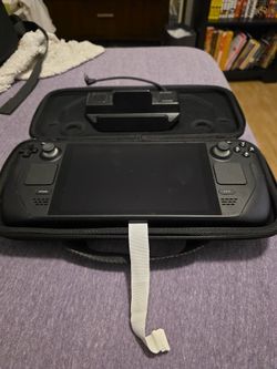 Valve Steam Deck 512gb OLED with Carry Case and Dock
