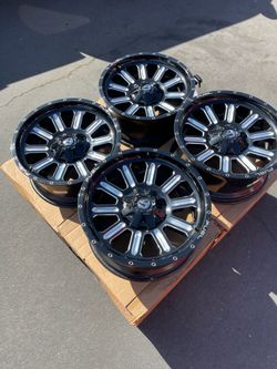 Fuel Hardline 5x5 and 5x4.5 20" Wheels Gloss Black And Milled