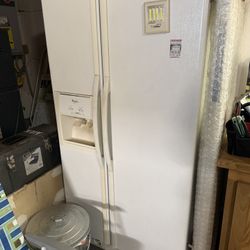 Whirlpool Refrigerator 