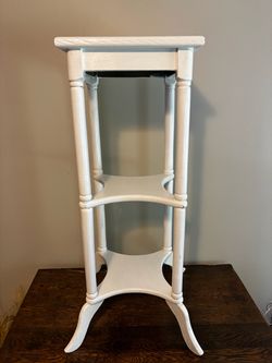 Solid Wood Vintage Side/End Table