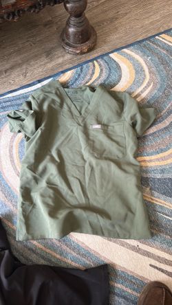 Figs and mandala scrub top and jacket