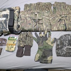 15 Pieces Of Vintage Hunting Clothes - (Most Clothing Is New)