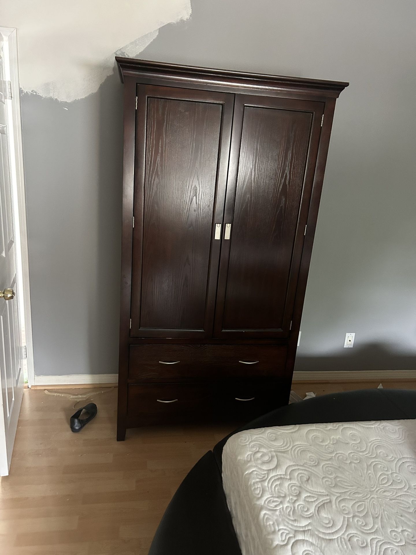 Wooden Closet Cabinet With Shelves