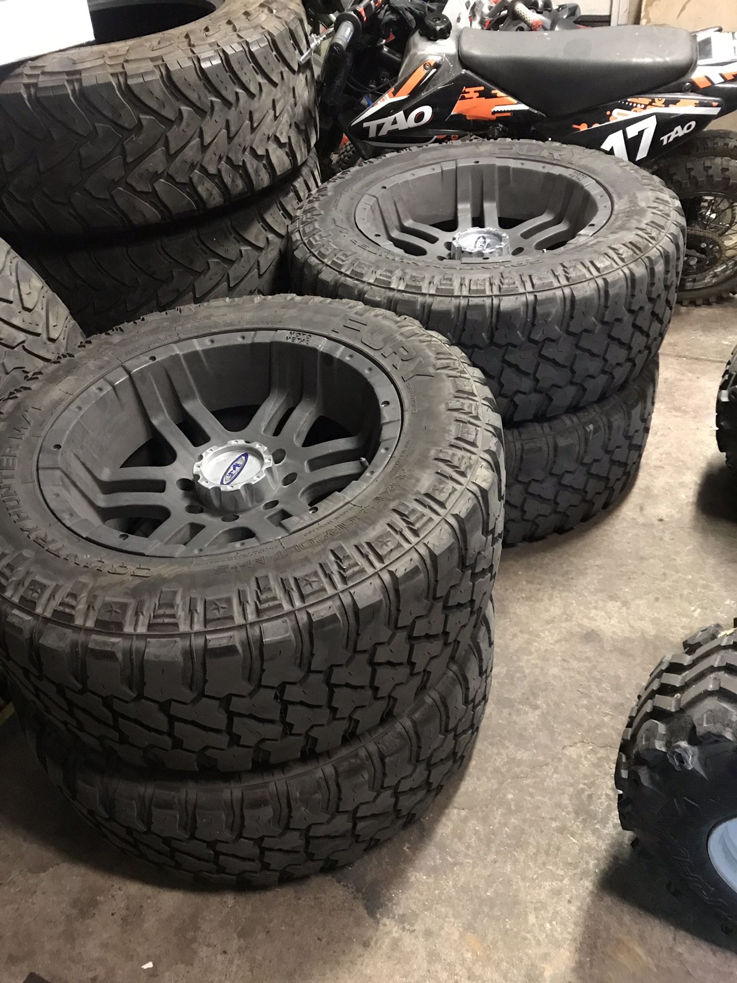 35x12.50r20 8x170