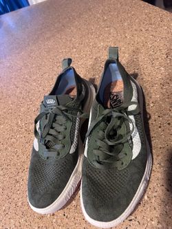 Woman’s Vans UltraRange Knit Sneakers