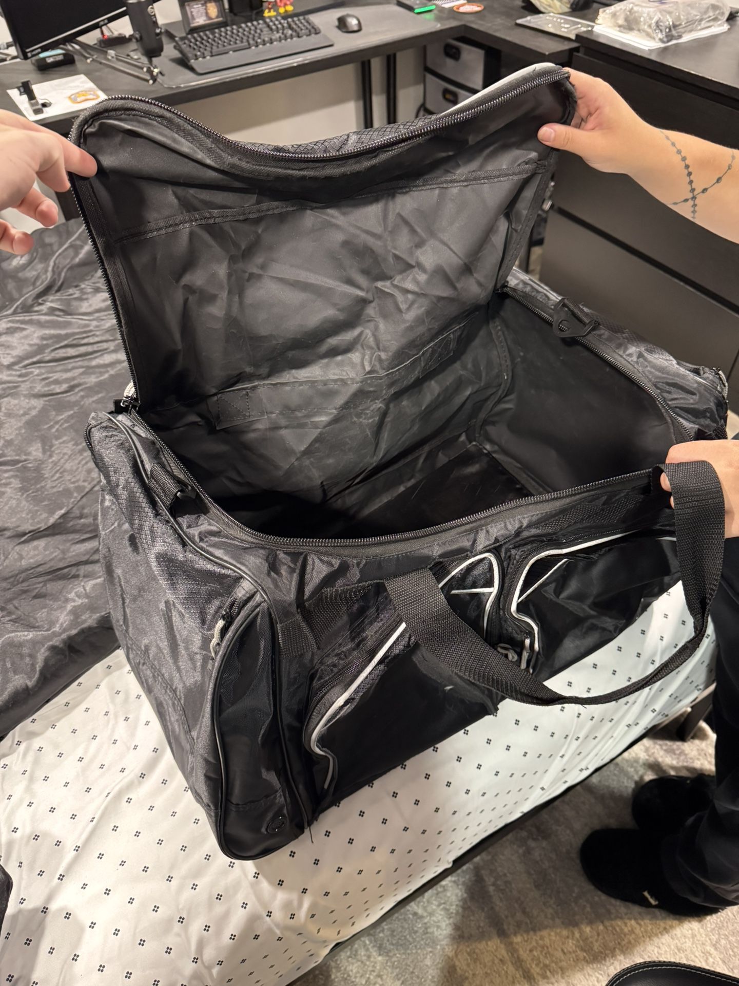 Duffle Bag 28”