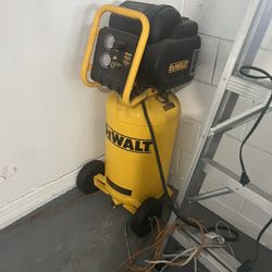 Air Compressor Great Shape Reason Of Selling Upgrade It For A Bigger One