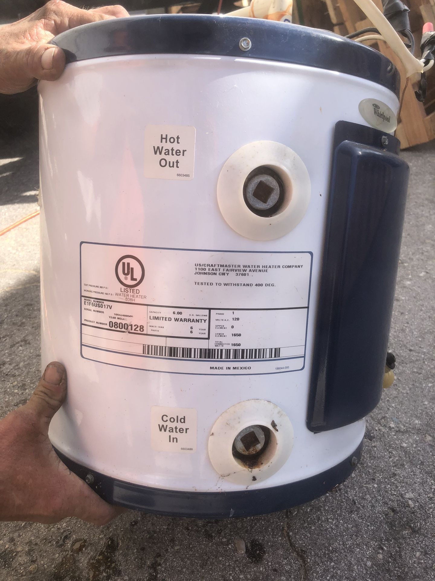 RV 6 Gallon Water Tank