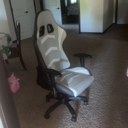 Gaming Chair White Big Size 