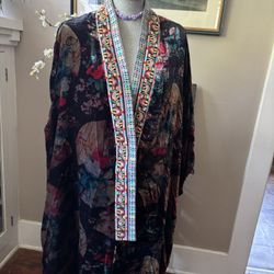 Chinese Embroidery Jacket silk-  Large or Extra Large . Silk lined floral Jacket 