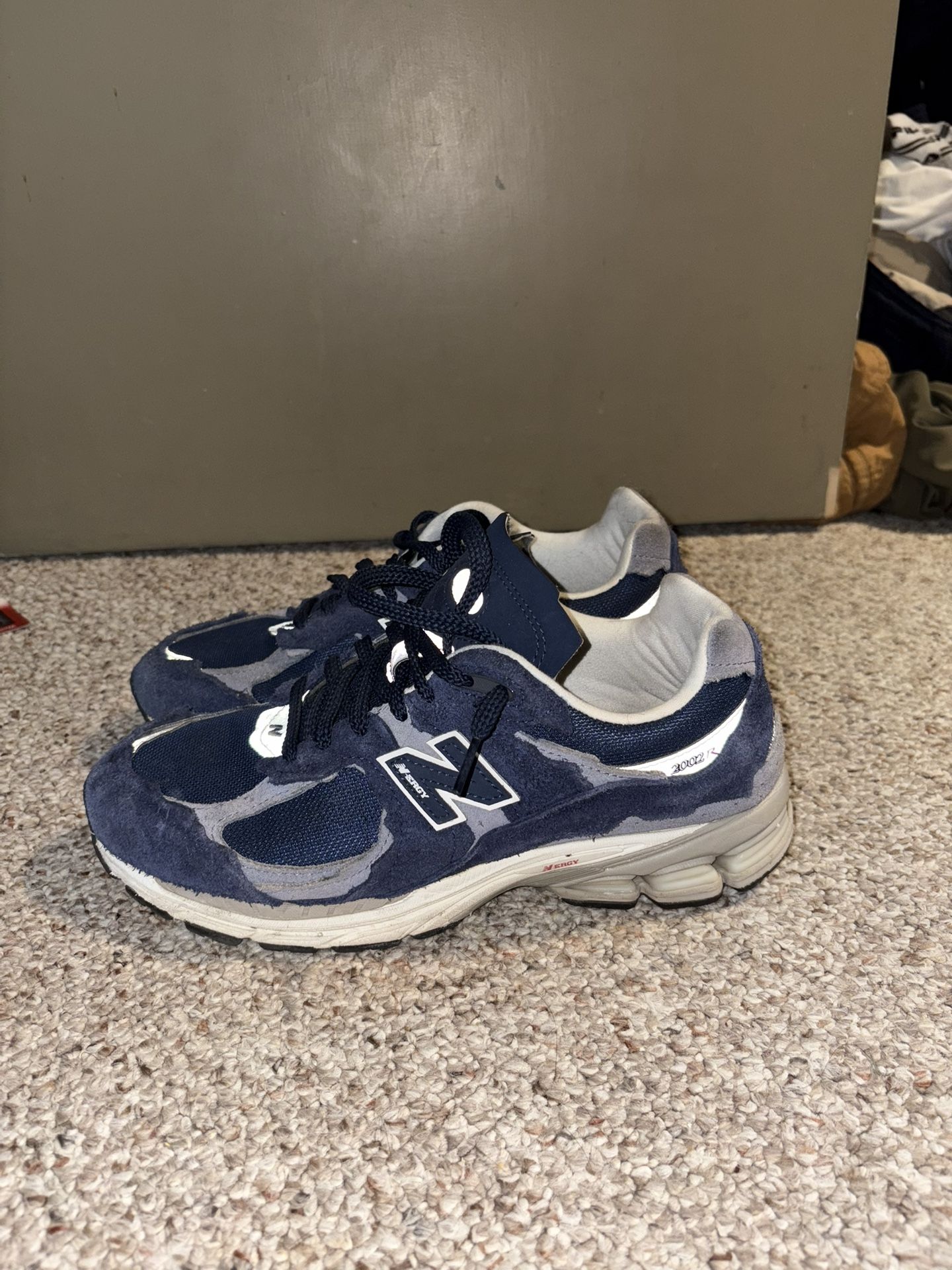 2002R New Balance NAVY BLUE