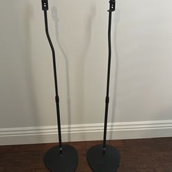 2 speaker stands