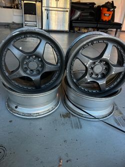 Size 17 rims and driver side fender for 1998 Acura integra