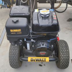 Pressure Washer Dewalt 4400 Honda