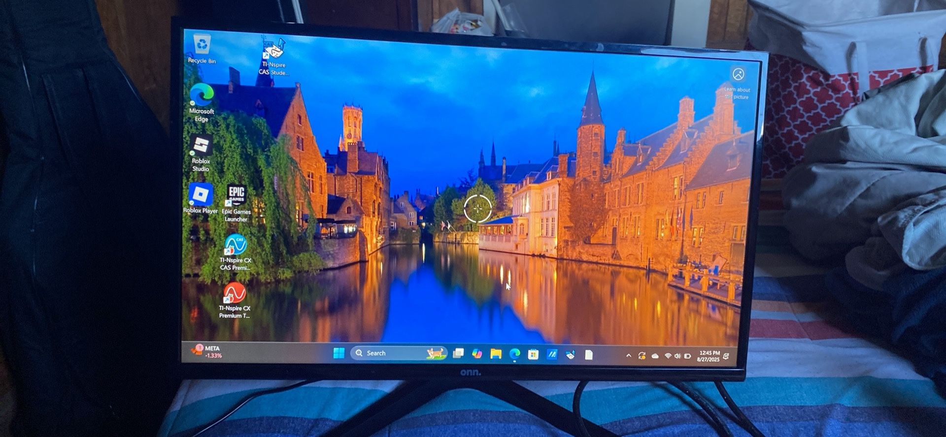 Onn Monitor