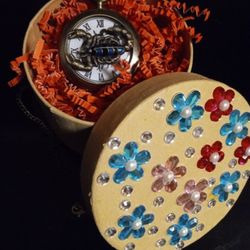 "SCORPION" ZODIAC SIGN--POCKET WATCH--BOX AND GIFT BAG IS INCLUDED