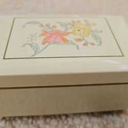 Vintage Jewelry/Music Box