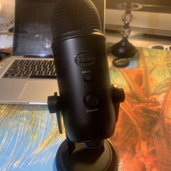 Blue Yeti USB Microphone Black 