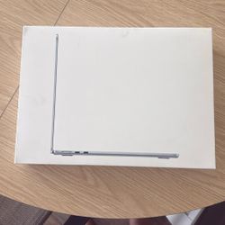 Brand New Apple MacBook Air 13” M4 - 16GB RAM/ 256GB SSD - Sealed