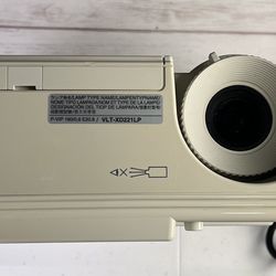 Mitsubishi CD221U Dlp Projector
