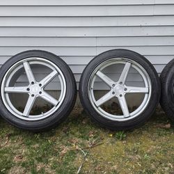 Vertini RFS 1.7 Wheels With Nitto NT420V Tires