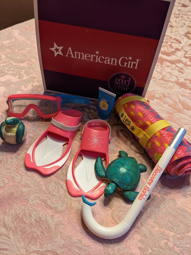 American Girl Doll, Lea's Beach Accessories, 2016 - Complete, In Box, Excellent Condition