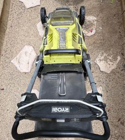 Ryobi 40V Lawn Mower, trimmer, leaf blower and mulcher.